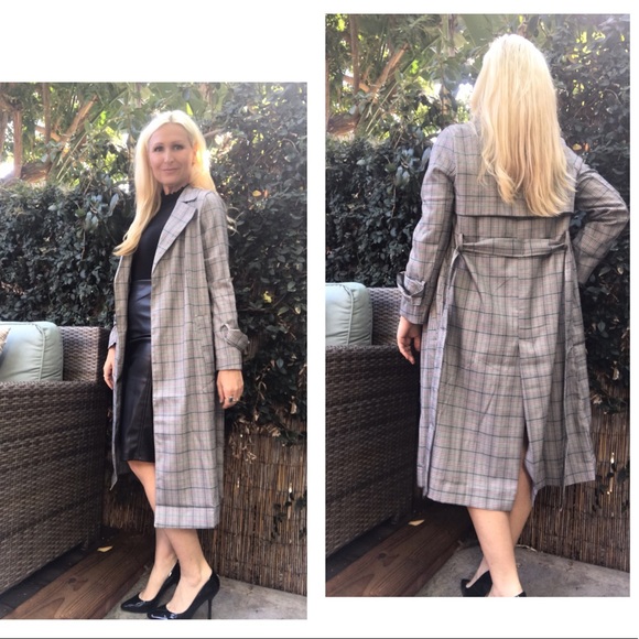 🤩Long Plaid Gray Coat🌟 - Picture 2 of 4